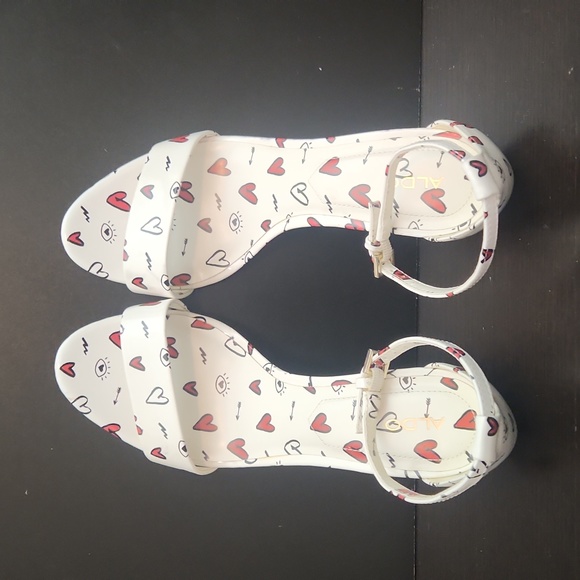 Aldo White Heart Sandals Eye Heels Pumps Strapy Ankle Womens Size 8.5 - Picture 5 of 8